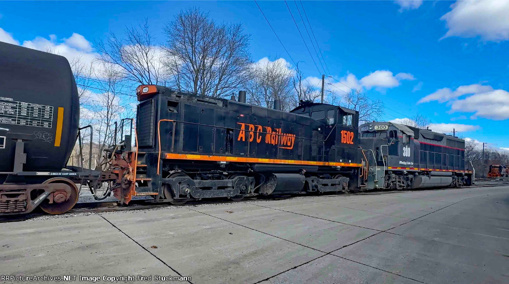 AB 1502 is now in the consist after a trip to Barberton Yard.